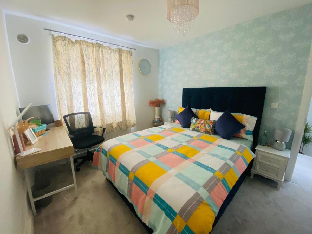 Double Room In Our Family Home ดับลิน ภายนอก รูปภาพ